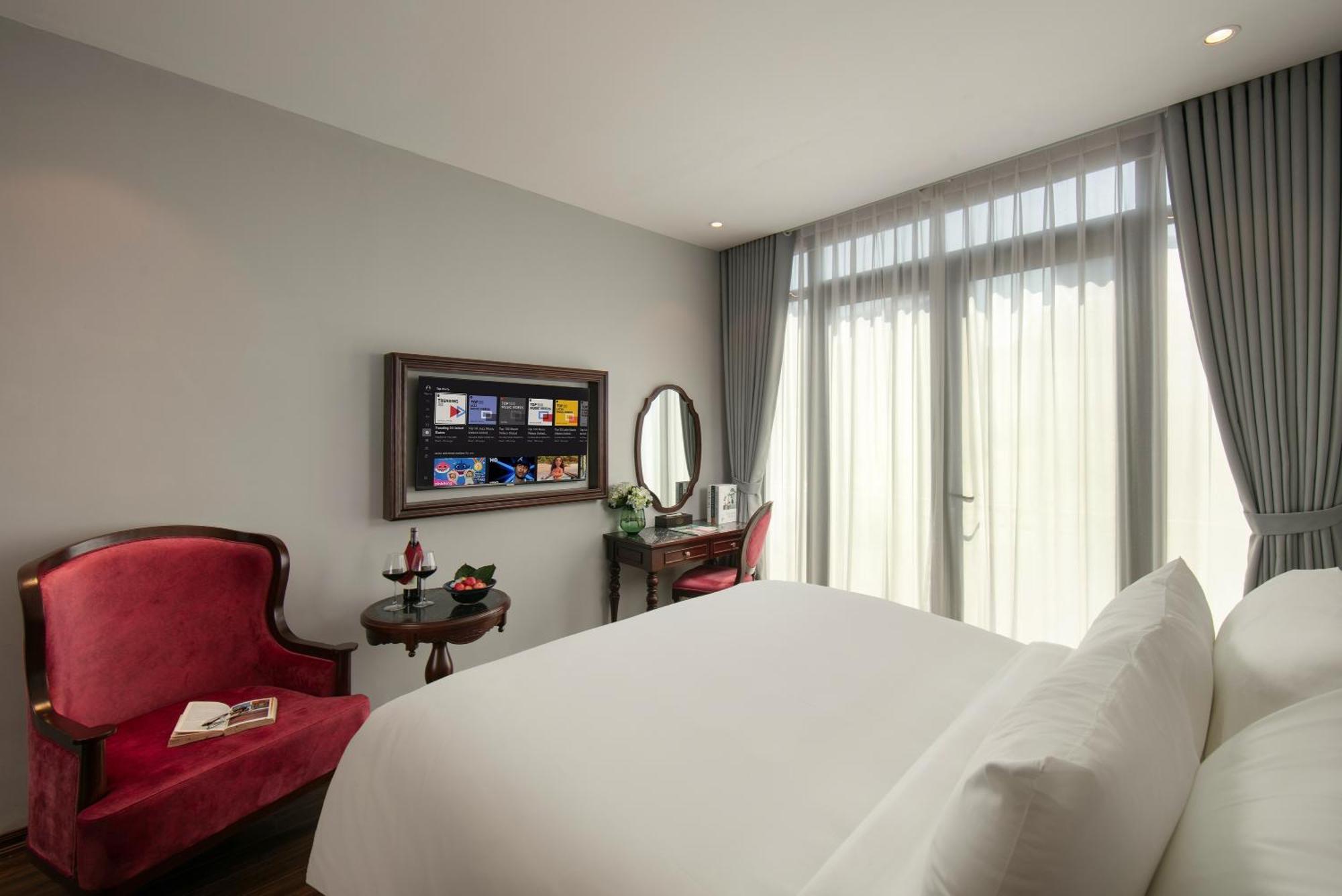Serene Central Hotel ハノイ市 エクステリア 写真