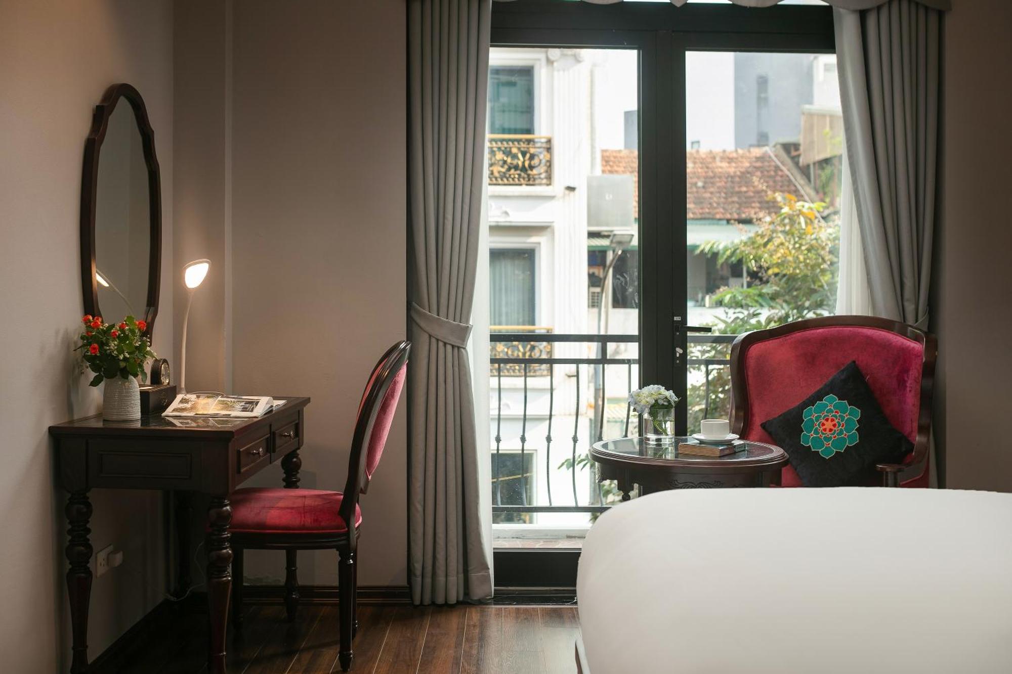 Serene Central Hotel ハノイ市 エクステリア 写真