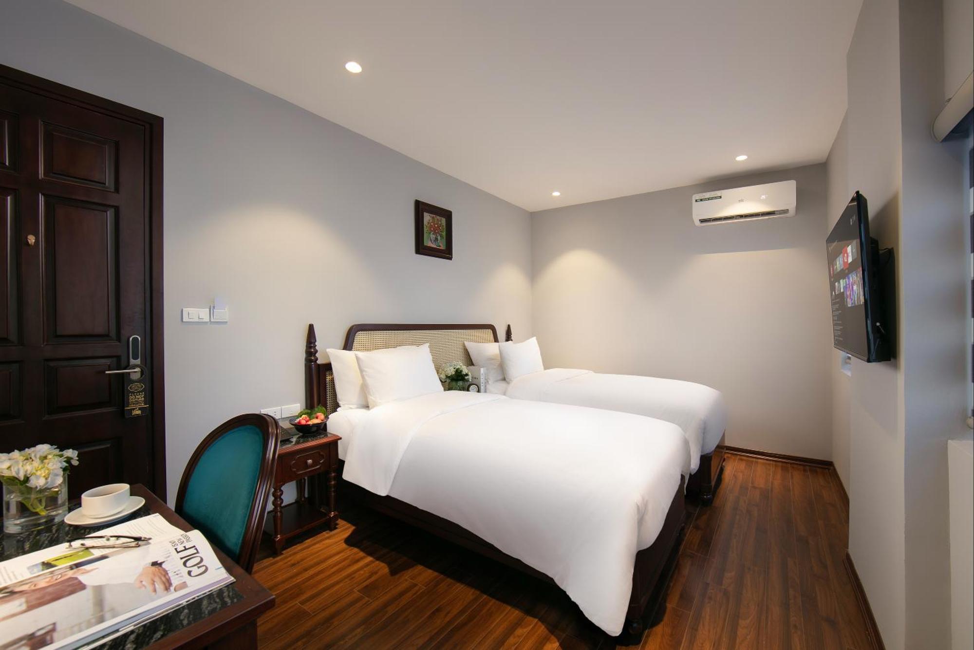 Serene Central Hotel ハノイ市 エクステリア 写真