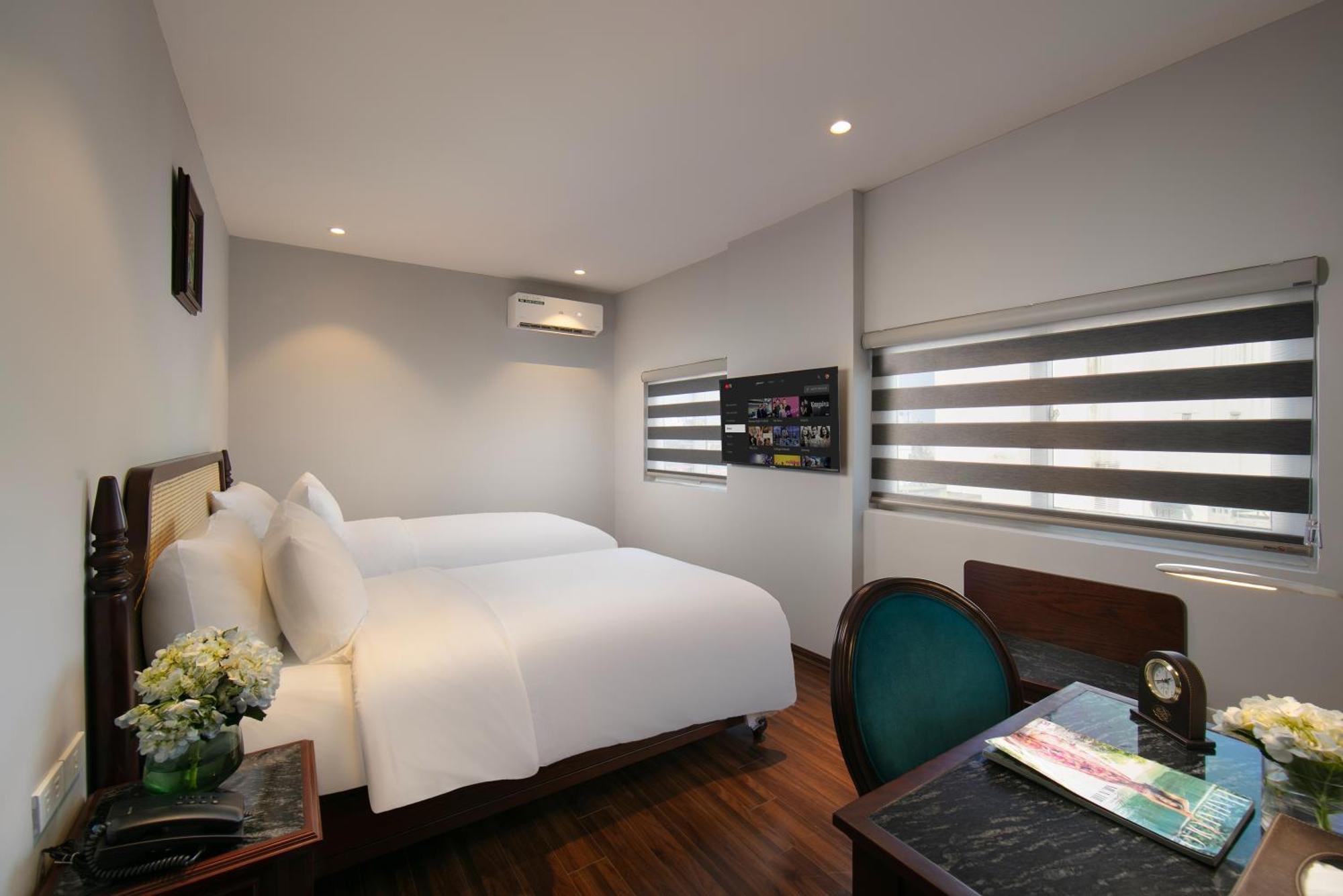 Serene Central Hotel ハノイ市 エクステリア 写真