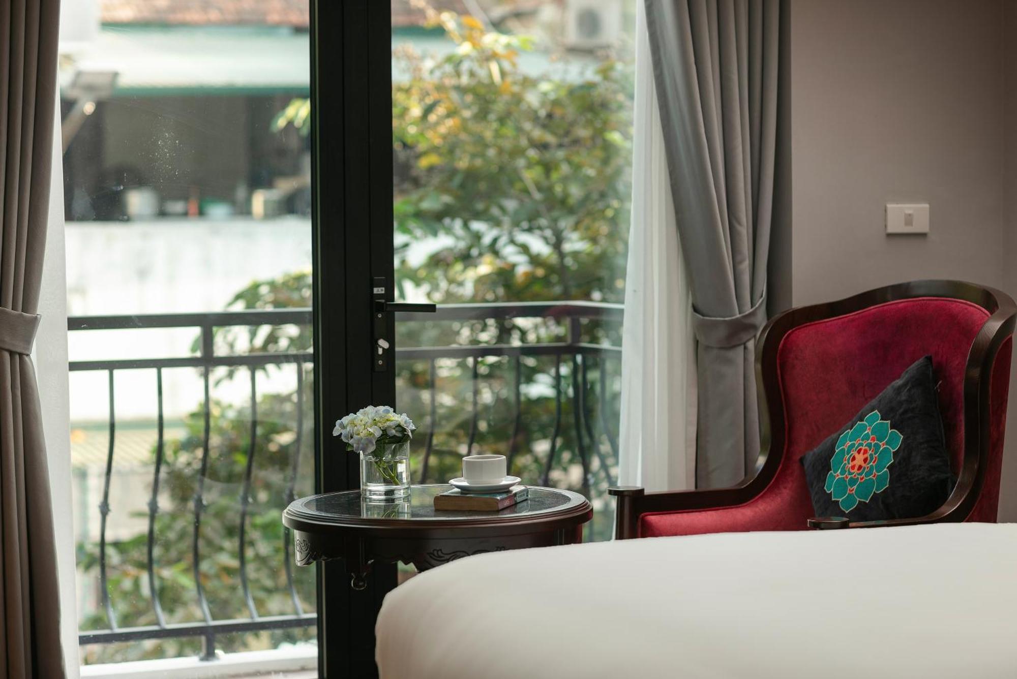 Serene Central Hotel ハノイ市 エクステリア 写真