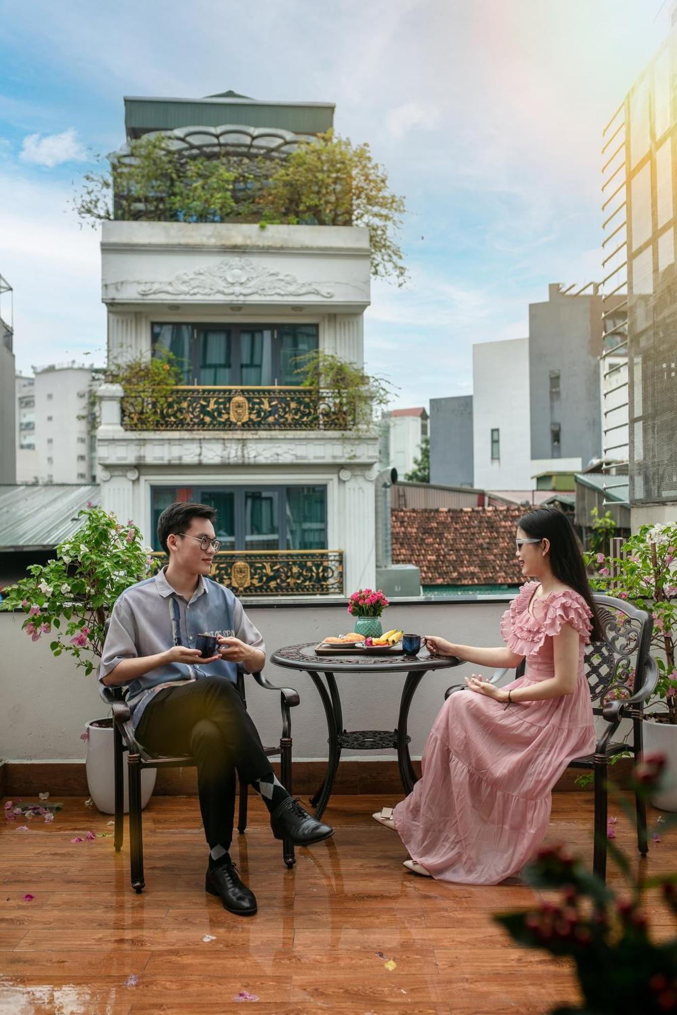 Serene Central Hotel ハノイ市 エクステリア 写真